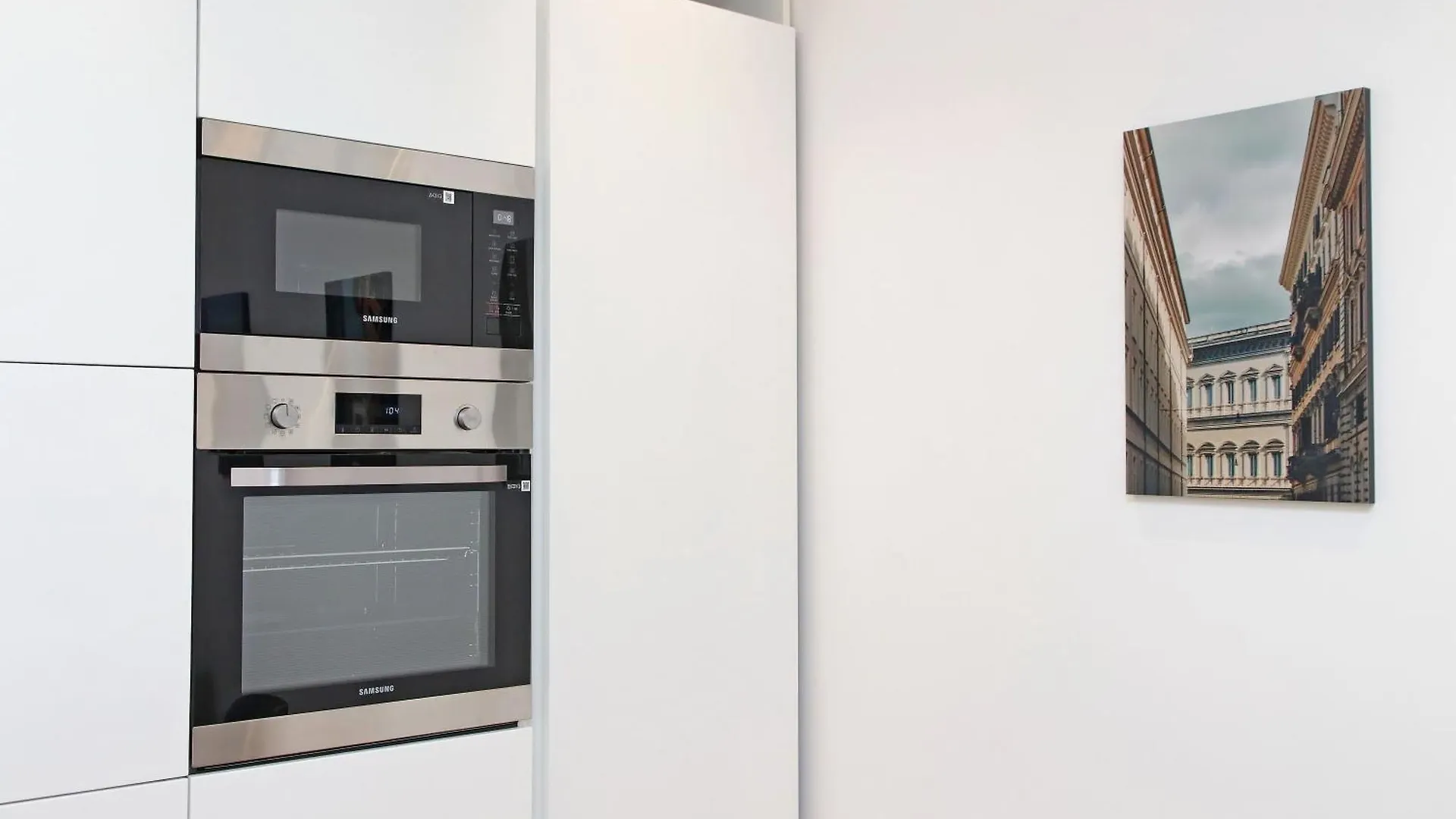 4Bnb - Charming Giuliana Apartment Rome 0*,